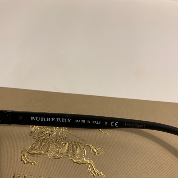 Burberry Sunglasses Authentic Made in Italy Unisex - Picture 6 of 8